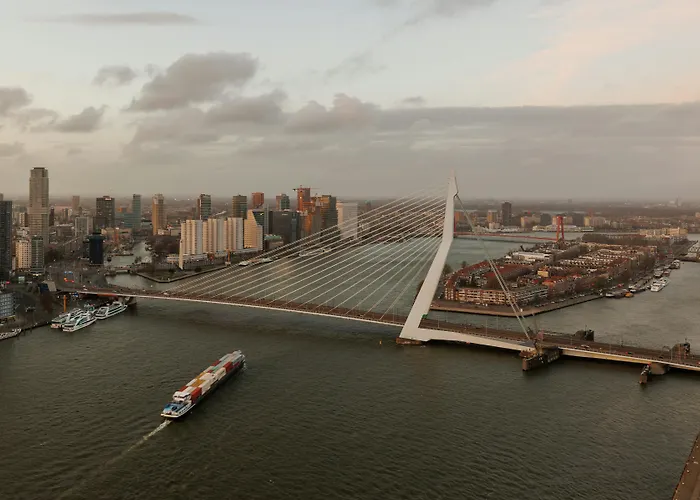 Rotterdam Bed & Breakfasts 