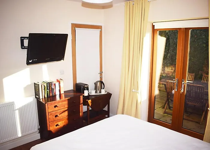 Clifton (Derbyshire) Bed & Breakfasts 
