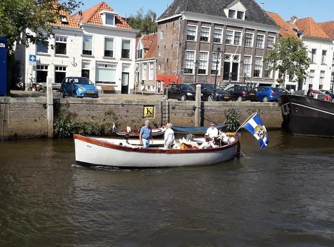 Thorbecke Canal View 45M2 Loft