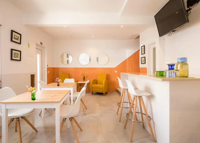Faro Bed & Breakfasts 