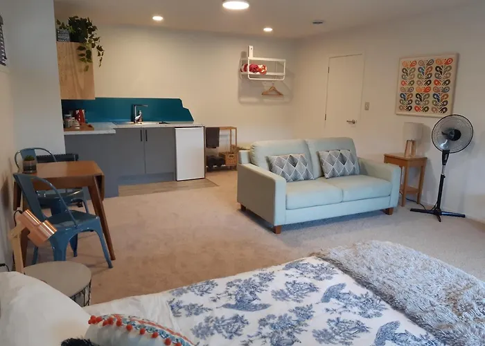 The End Lounge B&B
