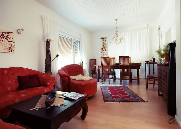 Tektona "Bed & Breakfast"