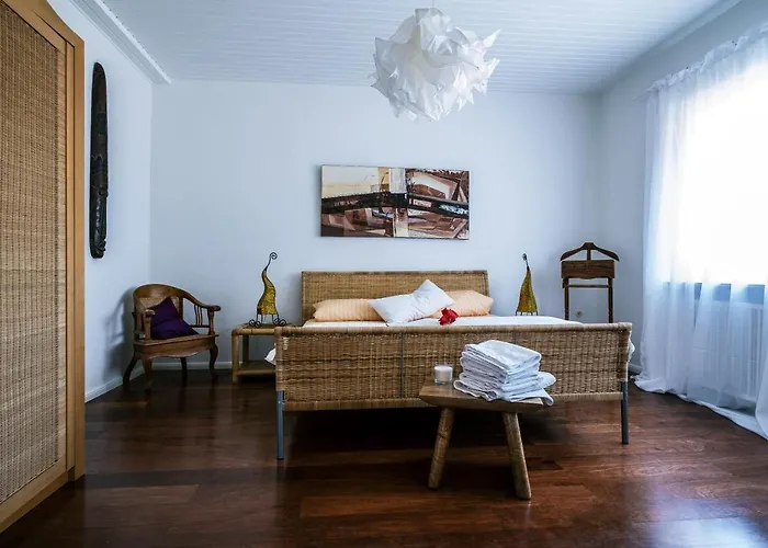 Tektona "Bed & Breakfast"