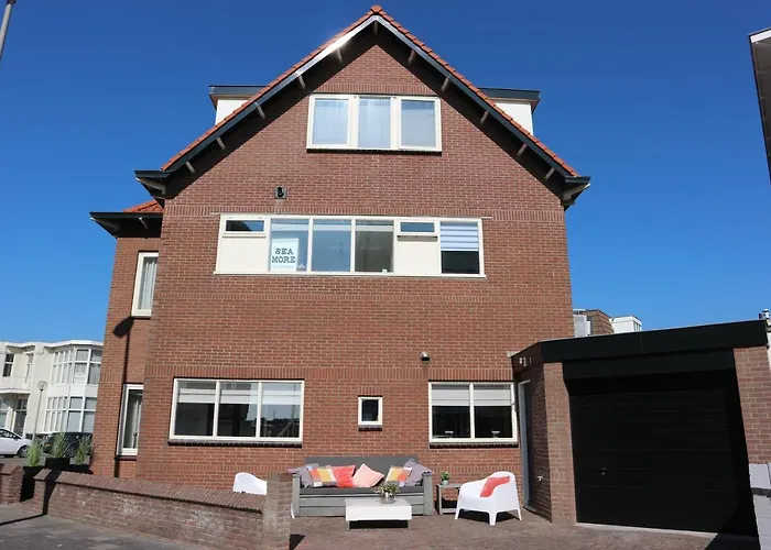 Zandvoort Bed & Breakfasts 