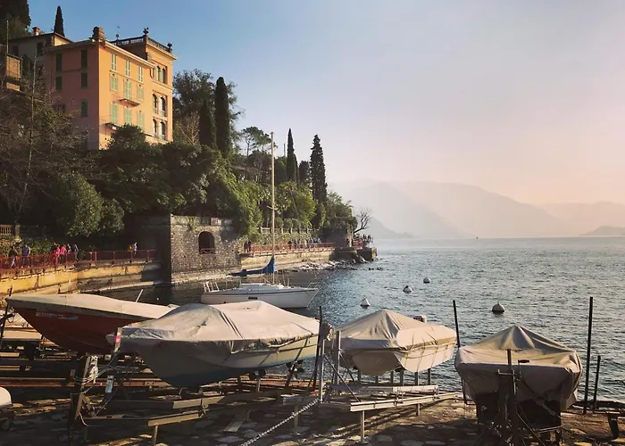 Como Bed & Breakfasts 