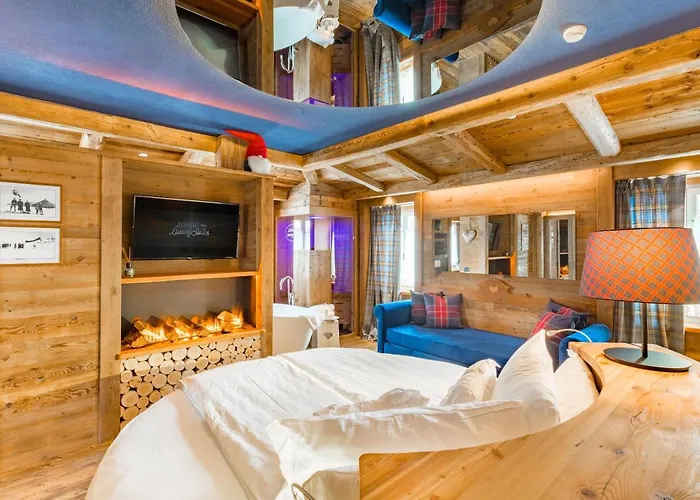 John Luxury Suites