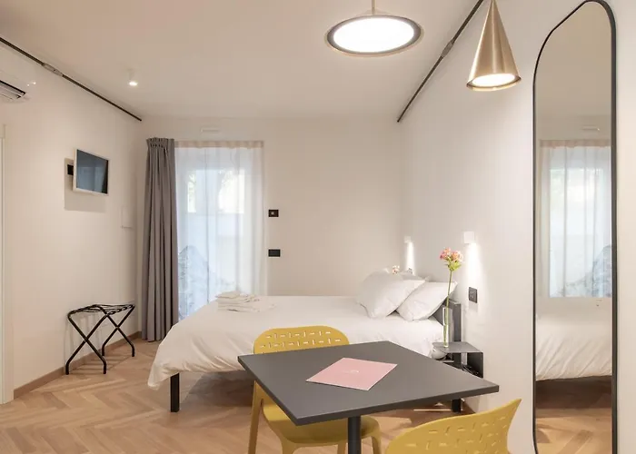 Ognissanti Guesthouse & Suites