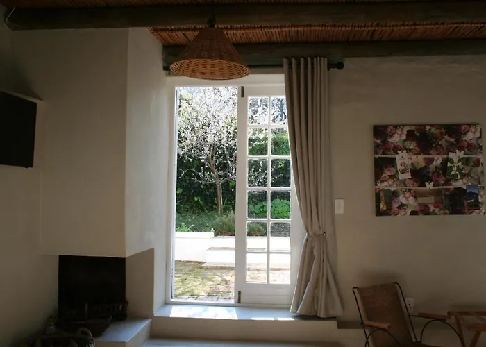The Cottage On 55