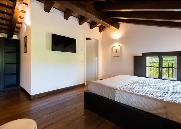 Al Pompiere - Wine And Rooms