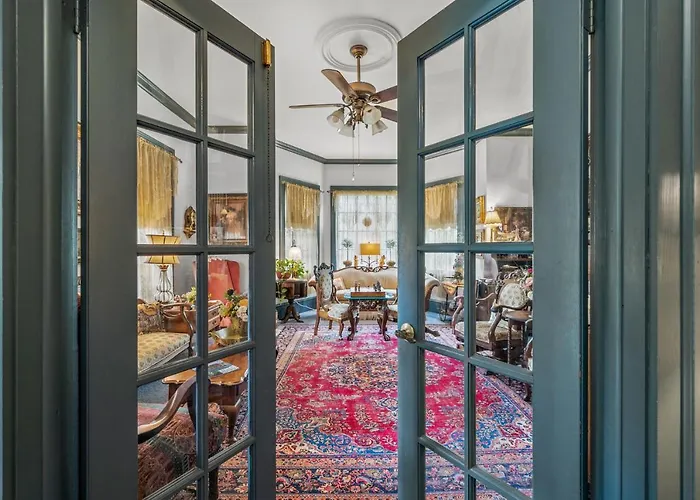 Goodbread House Bed & Breakfast Inn