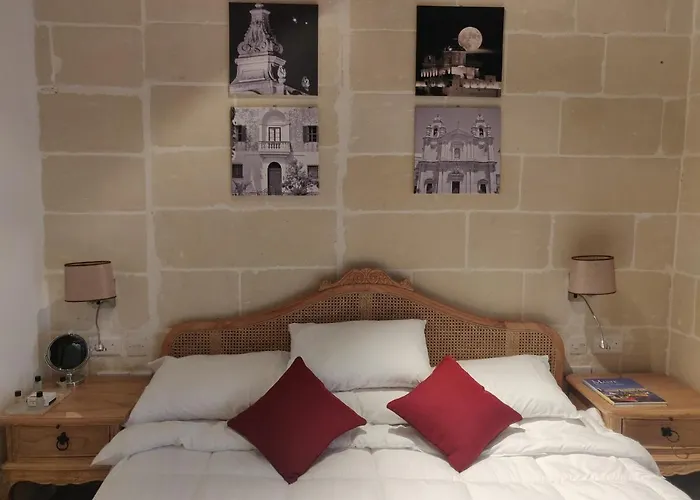 Central 214 Boutique Hotel