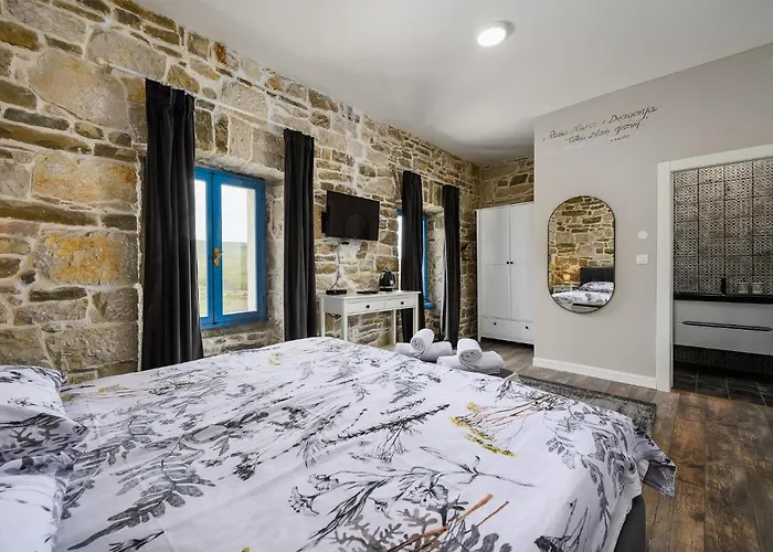 Ponte Porton Dining&lodging