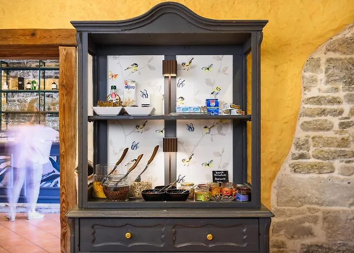 Ponte Porton Dining&lodging