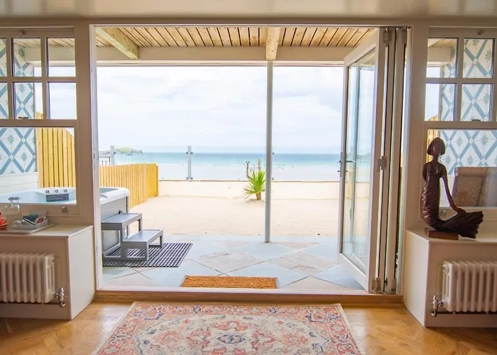 Tolcarne Beach Colonial Restaurant And Rooms