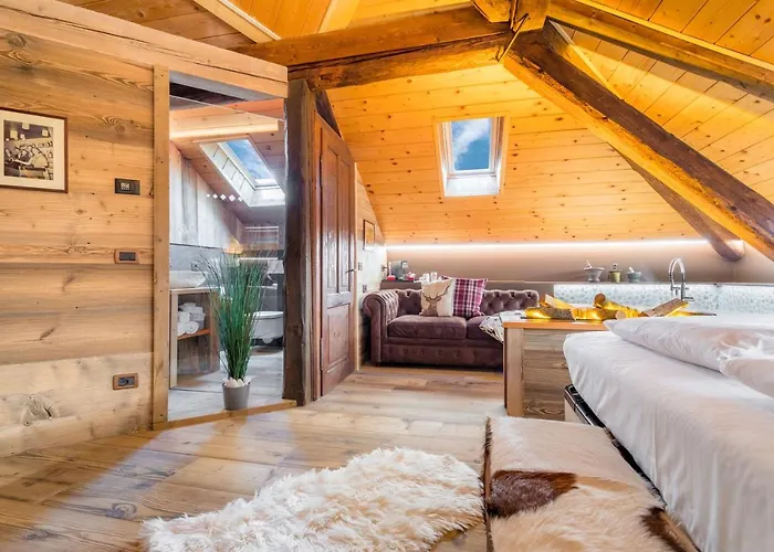 John Luxury Suites