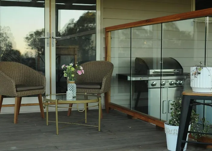 Wagtail Nest Country Retreat - Longford Vic 3851