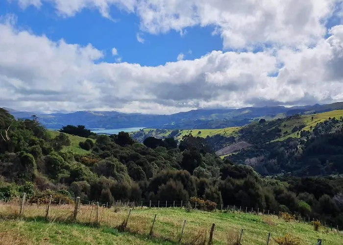 Glenwood Akaroa Bush Retreat - Totara Hut