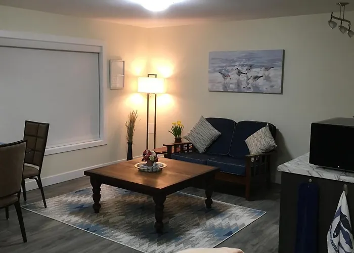 Lakeview Gardens B&B