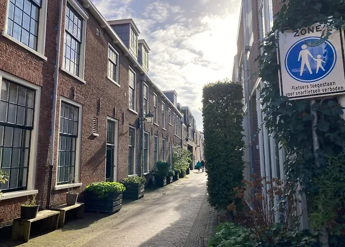 Haarlem Bed & Breakfasts 