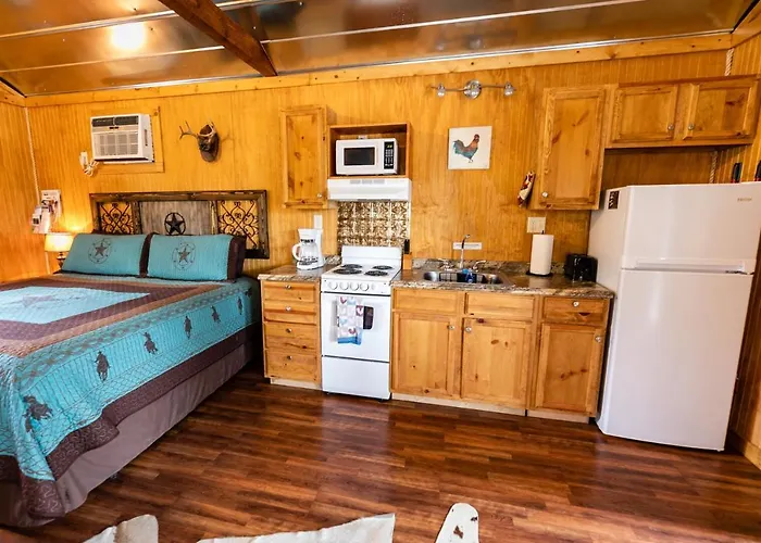 Pipe Creek Bed & Breakfasts 