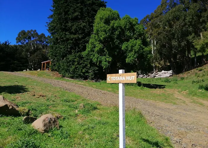 Glenwood Akaroa Bush Retreat - Totara Hut