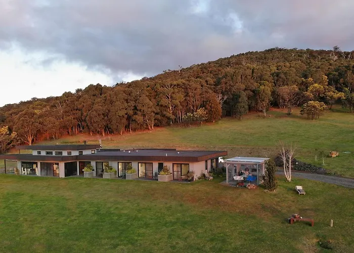Woodend Bed & Breakfasts 