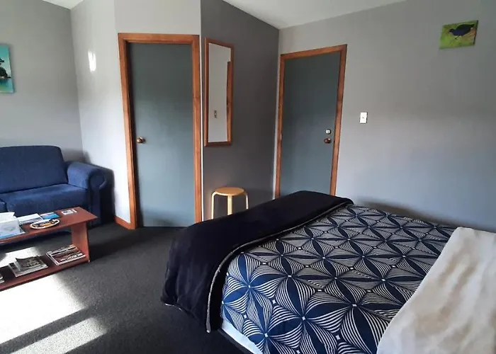 Koutu Beach Bed And Breakfast