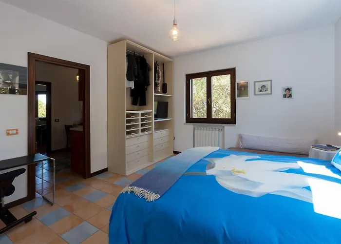 Camera vista mare, ingresso indipendente in Villa VìVì