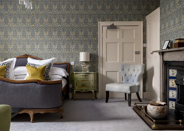 Lichfield Bed & Breakfasts 