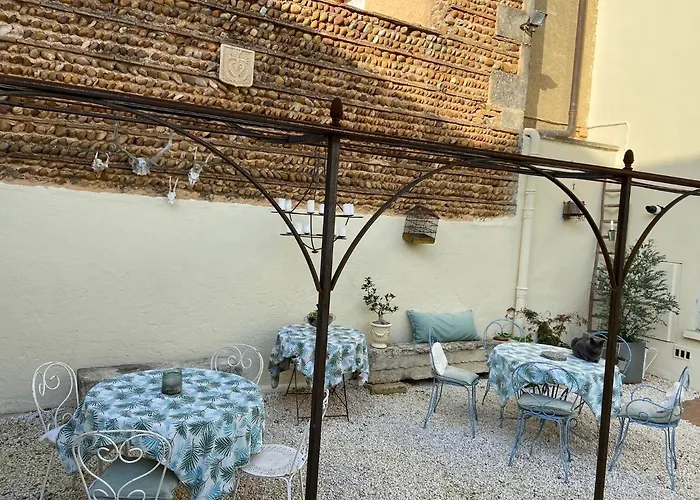 Maison 1823 - Suites De Charme A Garons