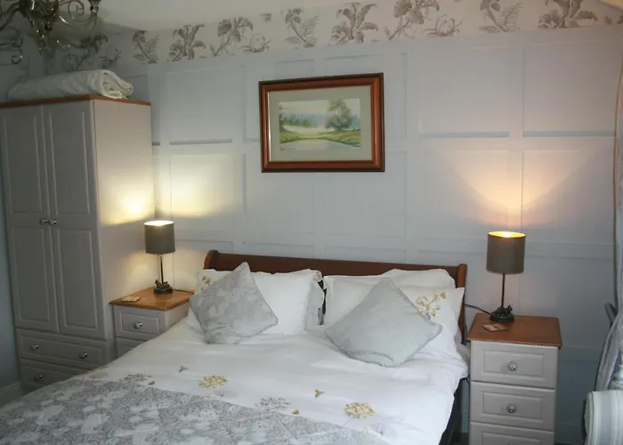 School House Cottage B&B And Tea Garden