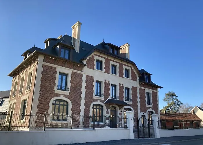 Domaine Du Lion Rouge Piscine Et Spa