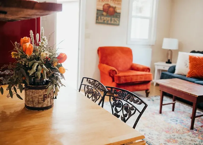 Crescent City Bed & Breakfasts 