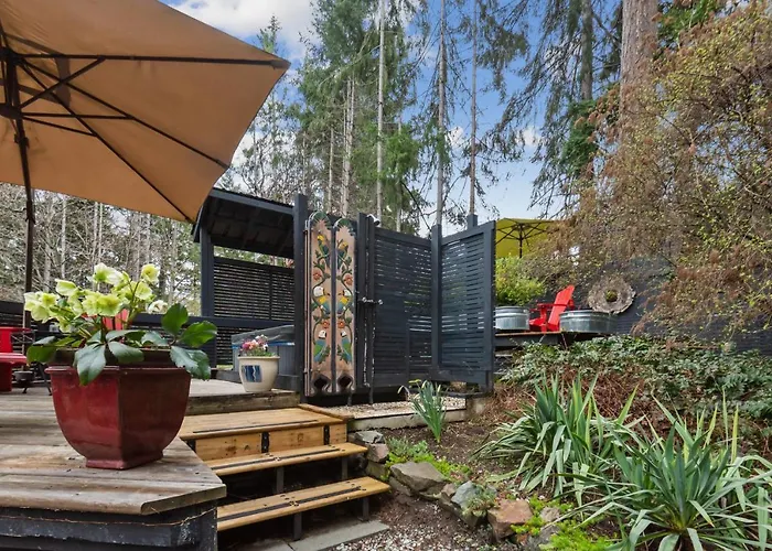 Salt Spring Carriage House B&B