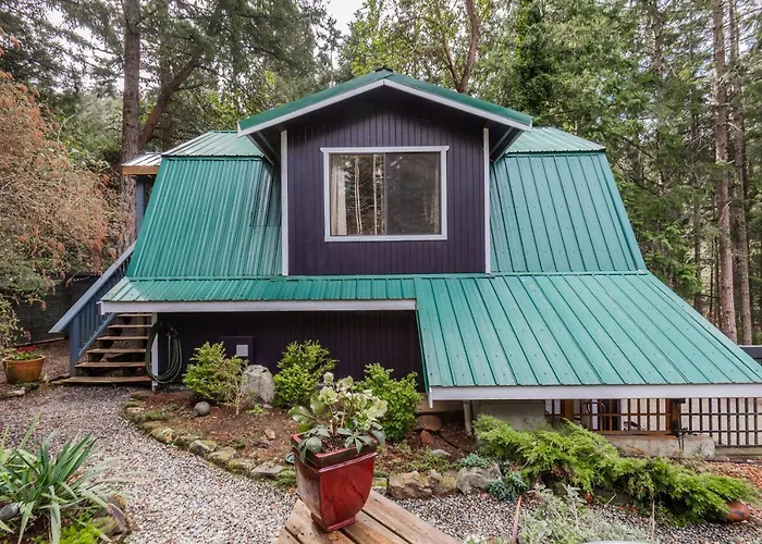 Salt Spring Carriage House B&B