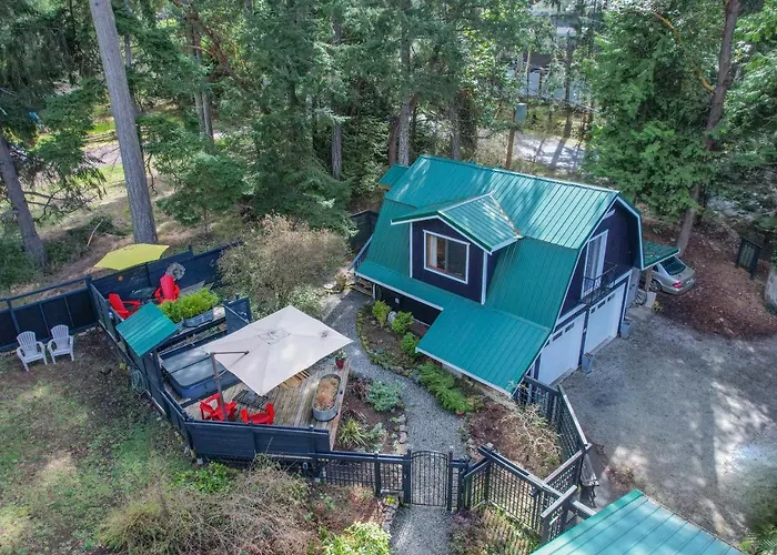Salt Spring Carriage House B&B