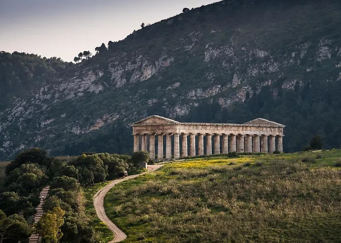 Helimos B&B With Segesta Temple View Near Castellammare Del Golfo