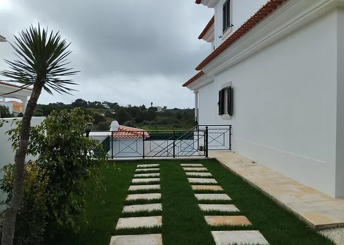 Cascais Bed & Breakfasts 