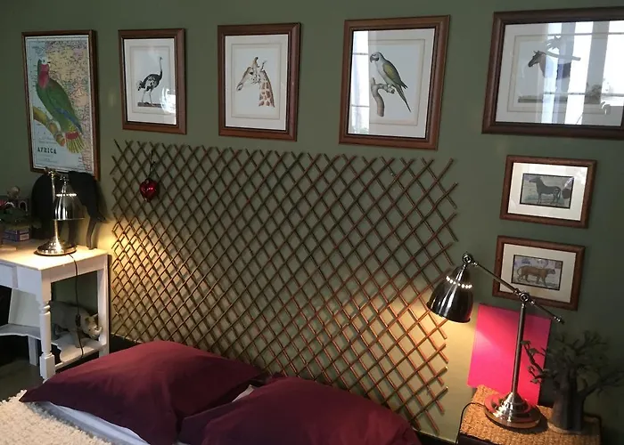 "Chambre D'Autres", Massages