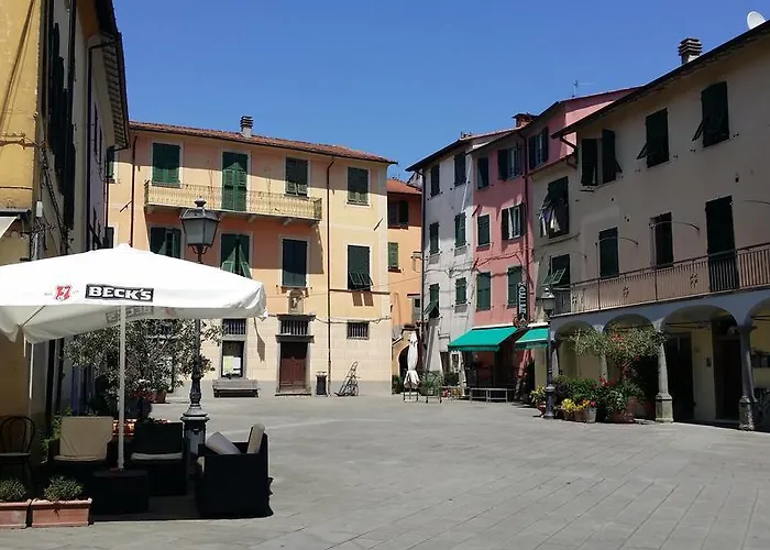 La Luna nel Borgo