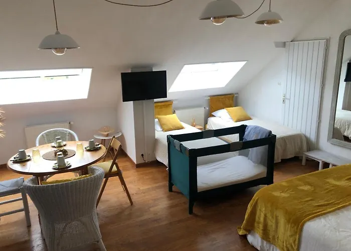 Grande Chambre Familiale Jaune Tout Bonnement Bien