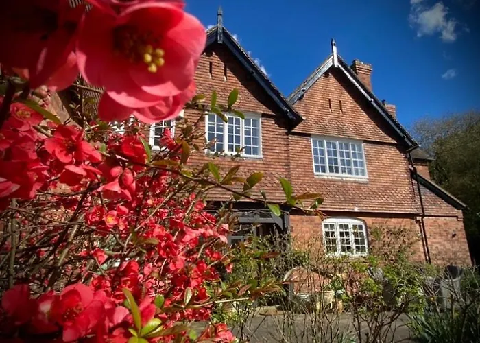 The Old Rectory - Valley View Room In Private Home