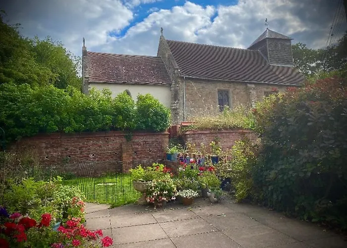 The Old Rectory - Valley View Room In Private Home