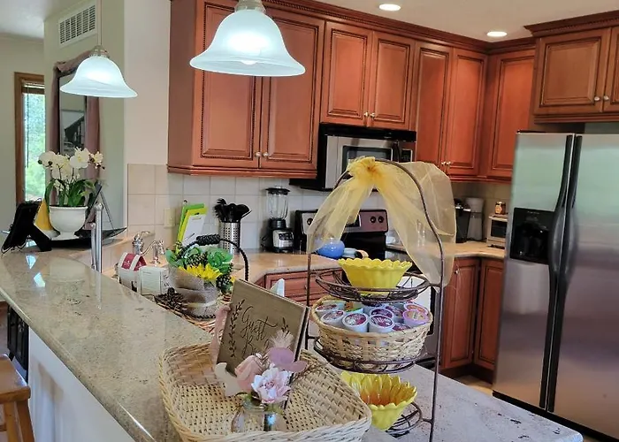 Arvada Bed & Breakfasts 
