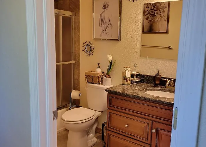 Lakewood Bed & Breakfasts 