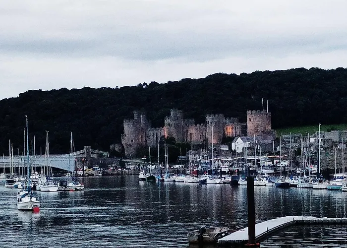Rhos-on-Sea Bed & Breakfasts 