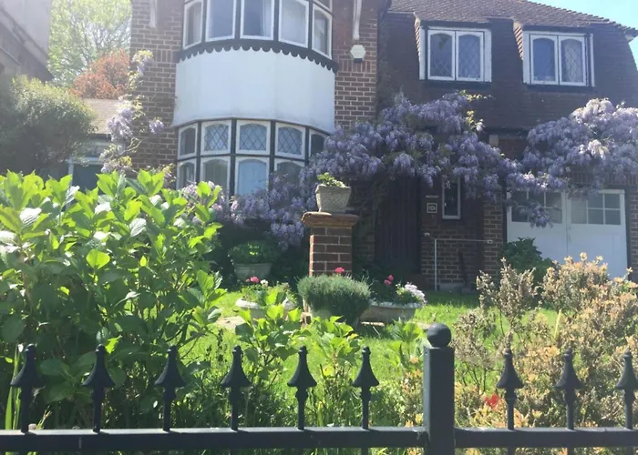 St Leonards-on-Sea Bed & Breakfasts 