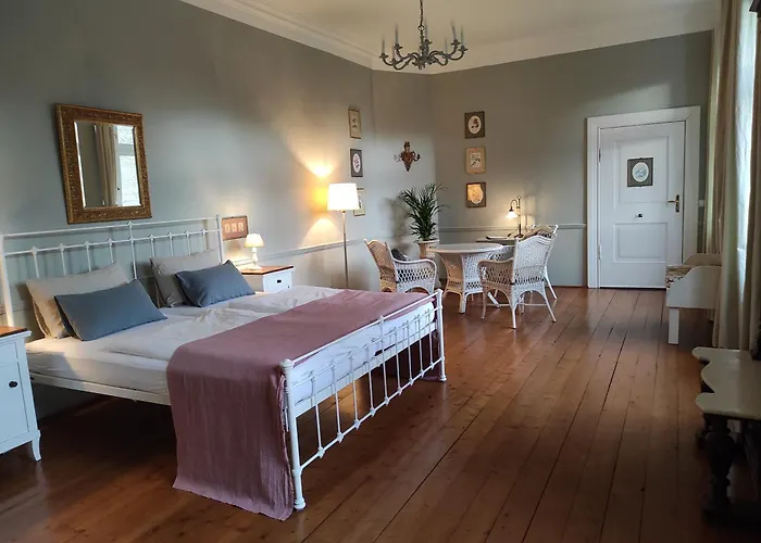 Schwerin (Mecklenburg-Vorpommern) Bed & Breakfasts 