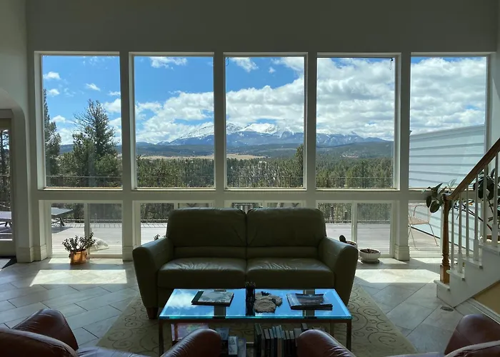 Pikes Peak Paradise Bed And Breakfast