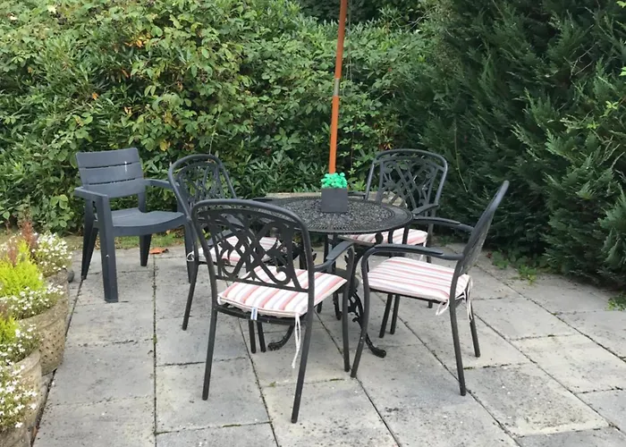 Tanglewood Gatwick Bed & Breakfast